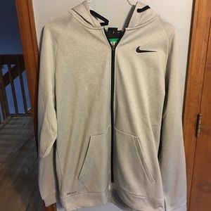 BRAND NEW men’s nike zipup XL
